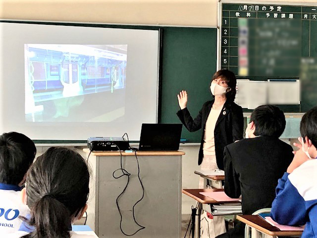 富士市立須津中学校での職業講話の様子